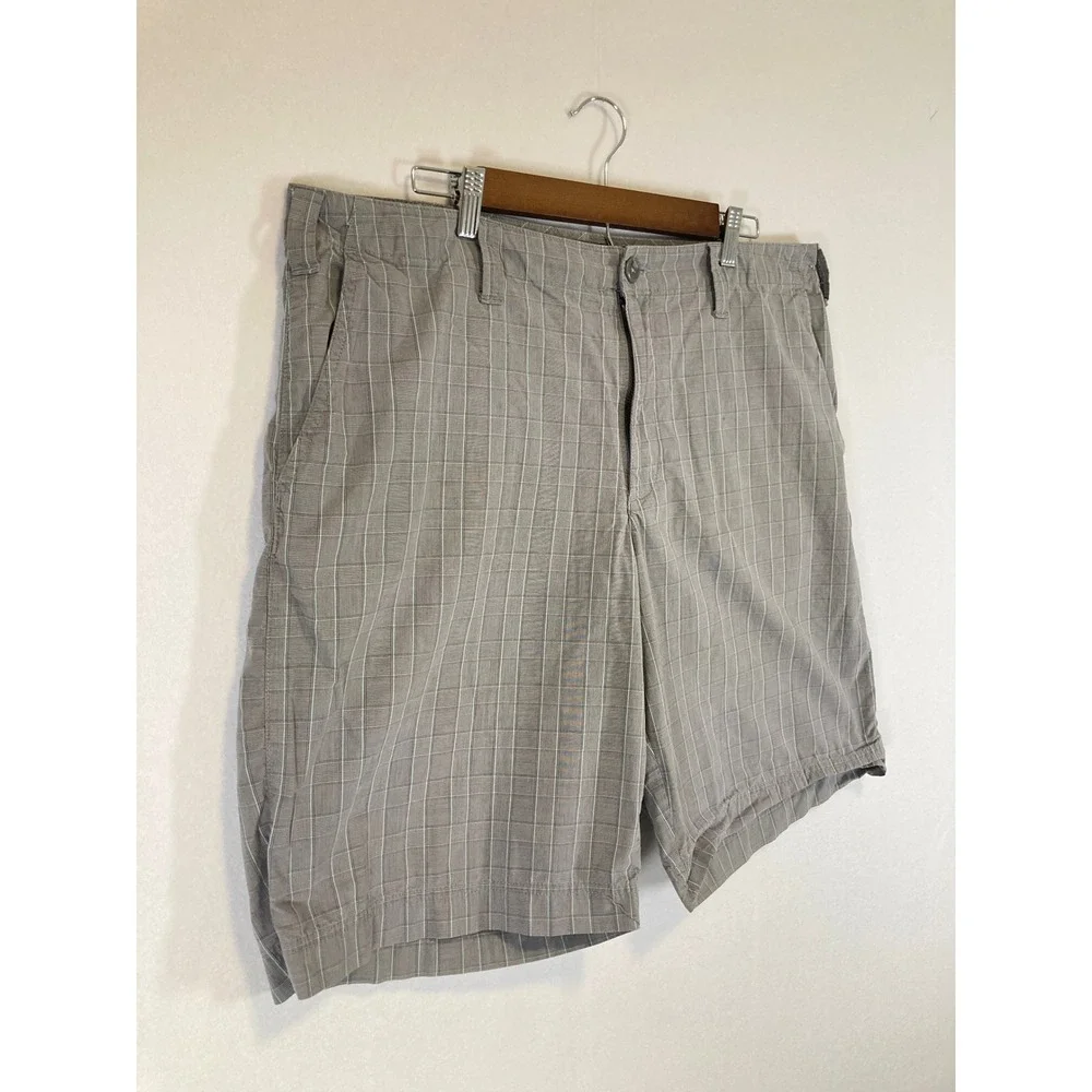 Outdoor Classic Eddie Bauer Mens 38 Grey‎ Blue Plaid Cotton Flat Front Shorts